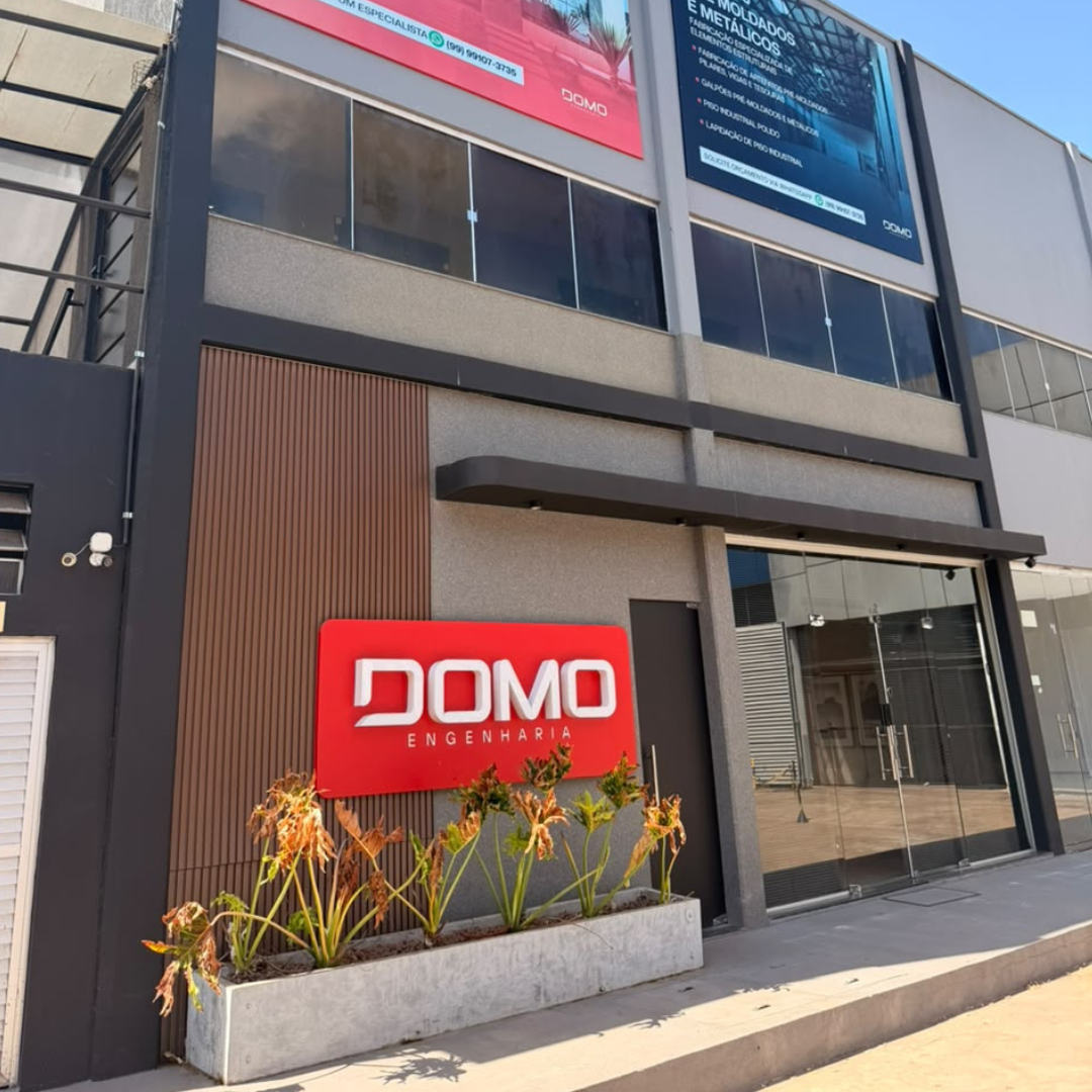 Montagem de estrutura metálica em obra da DOMO no Maranhão